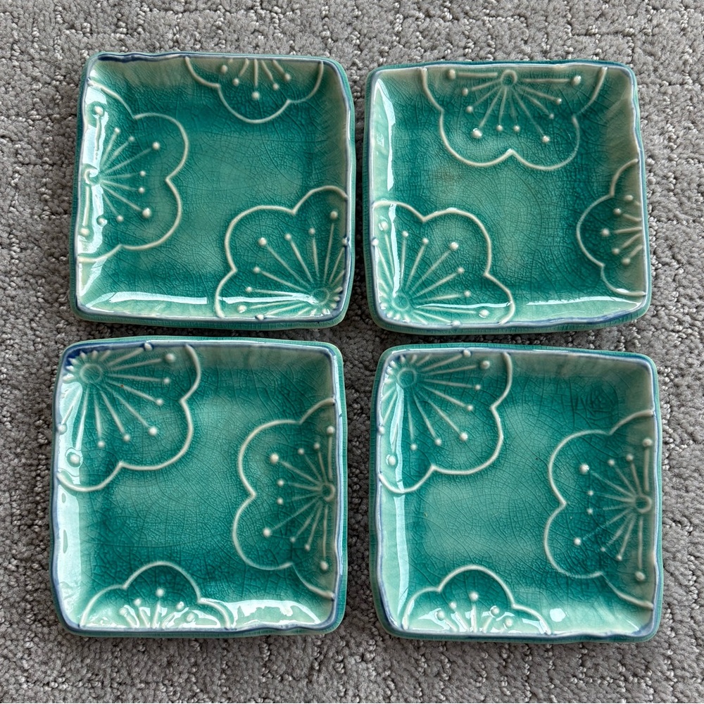 Lot of 4 Japanese Ceramic Square Crackle Plate Green Turquoise Sakura Blossom